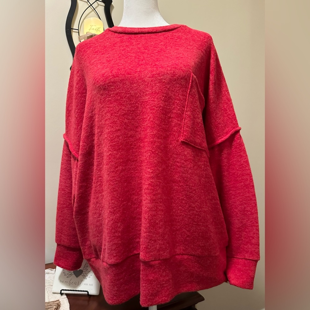 Zenana ; Cloth on Main Boutique; Red; S/M oversized sweater! NWT